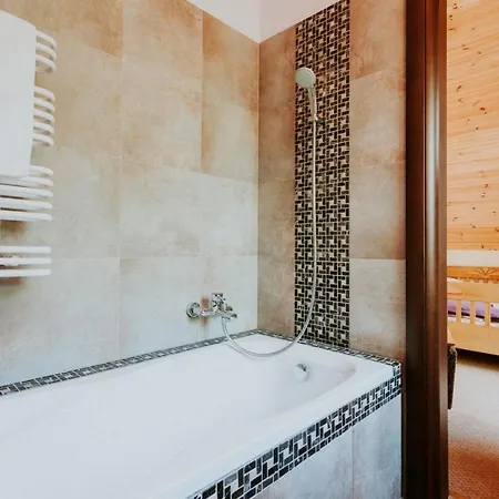 Apartment Gustaw-mazury - Caloroczny Dom Nad Jeziorem Kalwa *