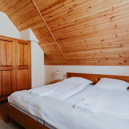 Gustaw-mazury - Caloroczny Dom Nad Jeziorem Kalwa * Passenheim