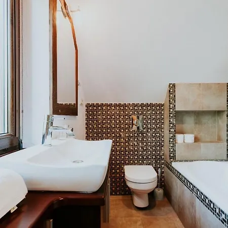 Gustaw-mazury - Caloroczny Dom Nad Jeziorem Kalwa Apartment *