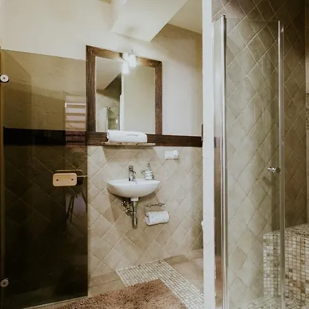 Gustaw-mazury - Caloroczny Dom Nad Jeziorem Kalwa *