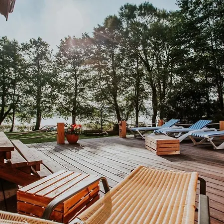 Apartament Gustaw-mazury - Całoroczny Dom Nad Jeziorem Kalwa